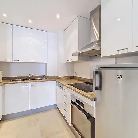 Vue Avec Piscine Apartament *